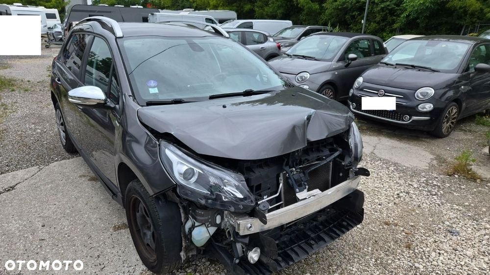 Peugeot 2008 - 6