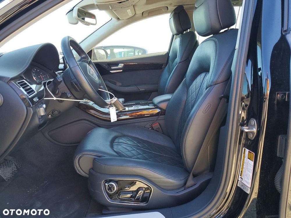 Audi A8 - 7
