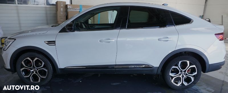 Renault Arkana MHEV 160 EDC Techno - 3
