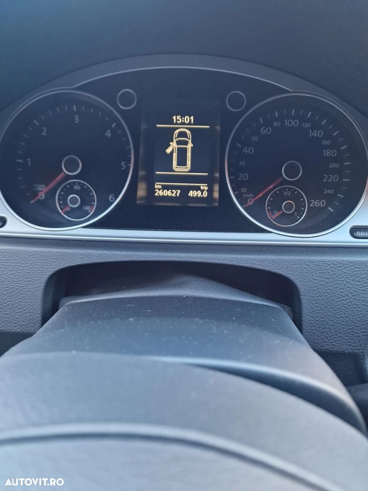 Volkswagen Passat Variant 2.0 TDI DSG BlueMotion Technology Business Edition - 11