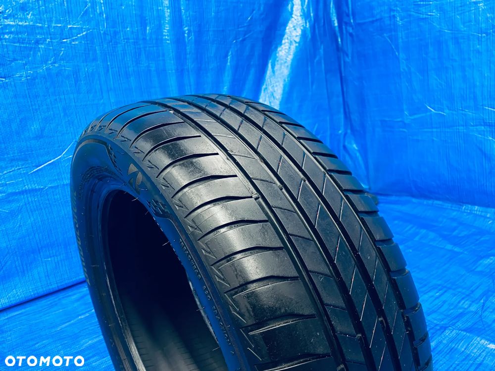OPONA 17 LETNIA LATO 1SZT BRIDGESTONE TURANZA T005  215/55R17 94V ROCZNIK 2022  BIEŻNIK 5,9MM - 2