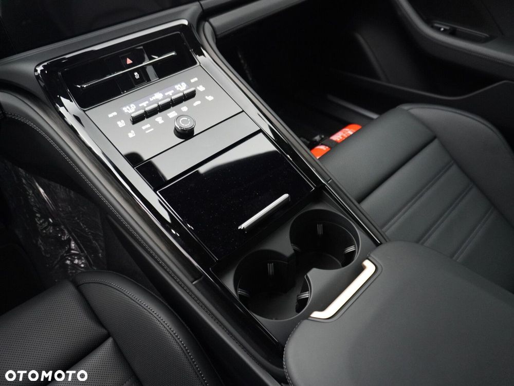 Porsche Panamera 4 - 26