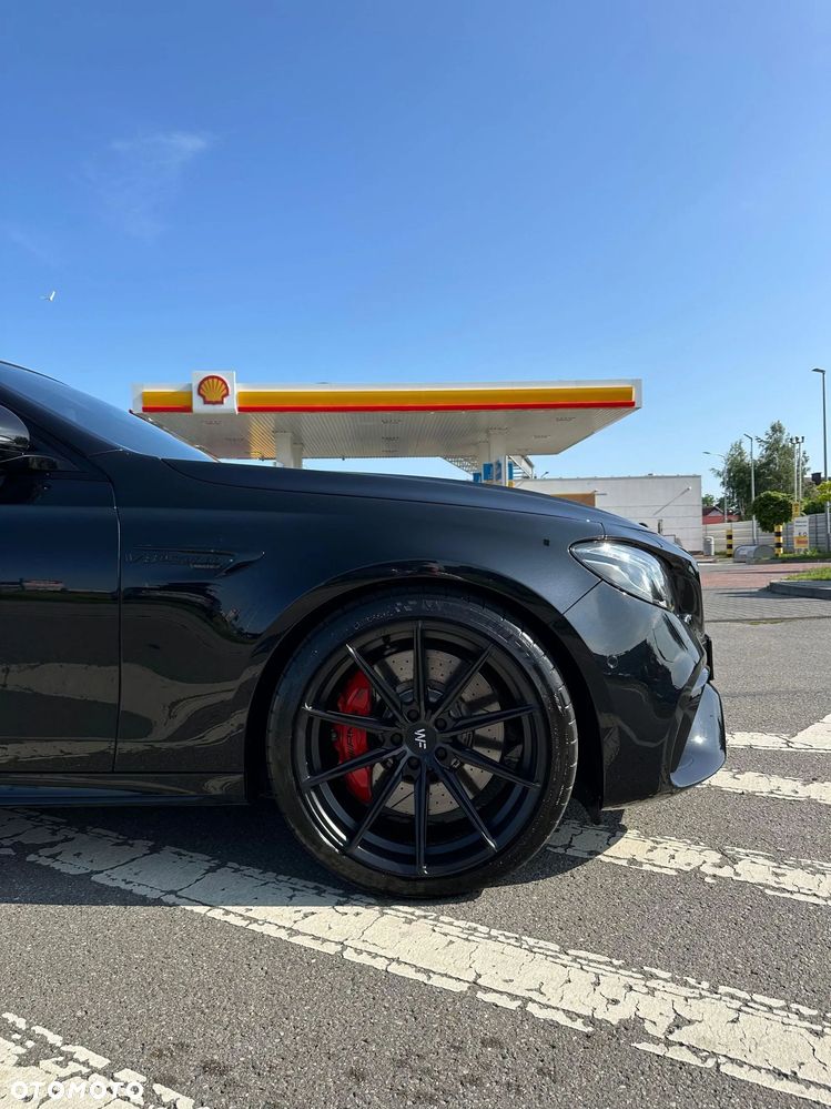 Mercedes-Benz Klasa E AMG 63 S 4Matic+ AMG Speedshift MCT-9G - 28