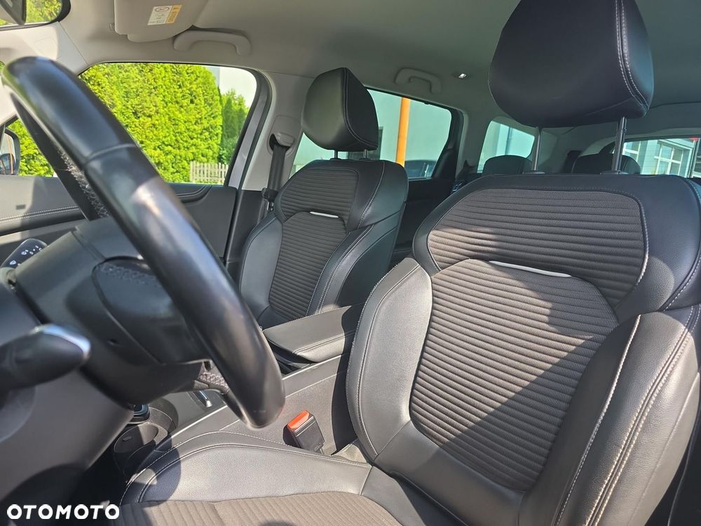 Renault Scenic - 10