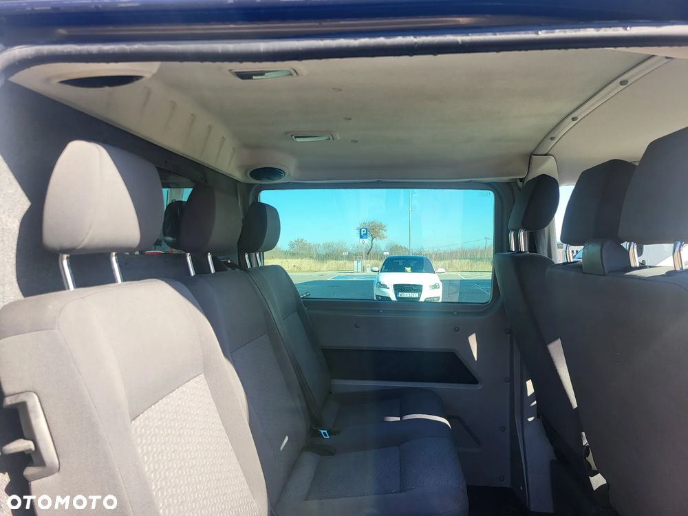 Volkswagen Transporter - 32