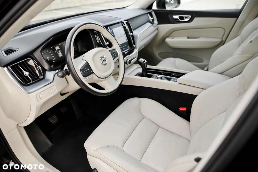 Volvo XC 60 D3 SCR Inscription - 19