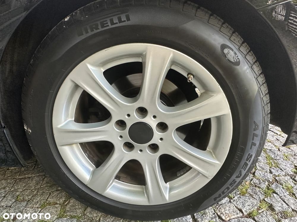 BMW Seria 3 318d - 13