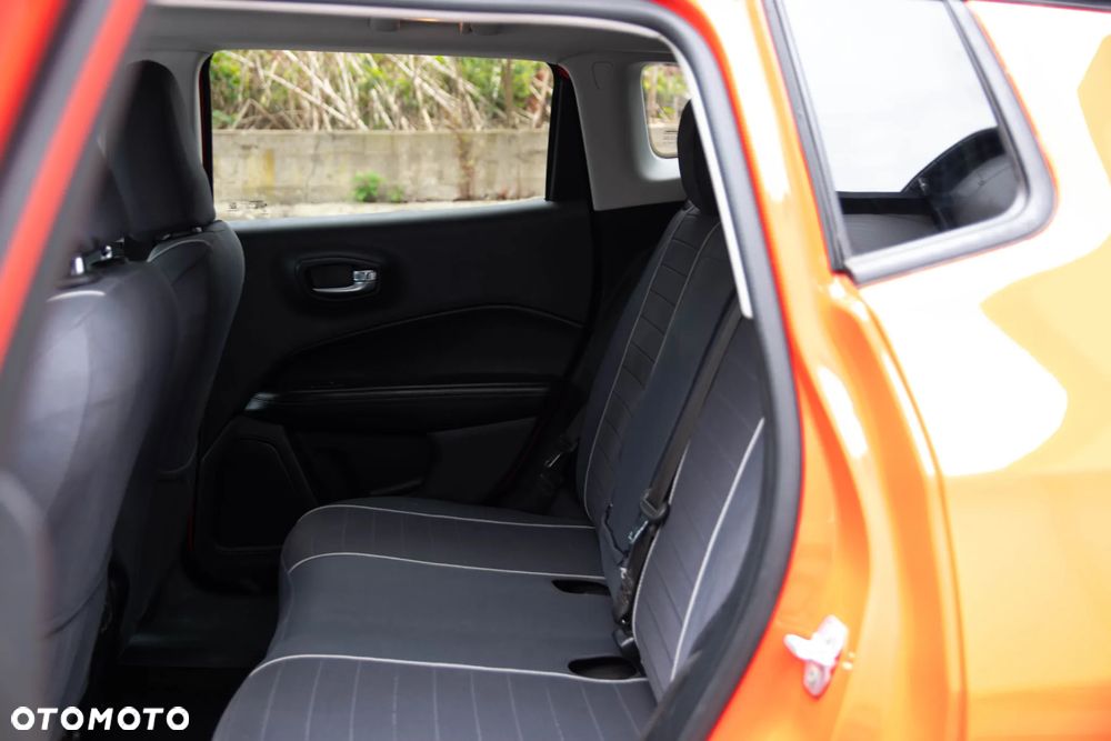 Jeep Compass - 11