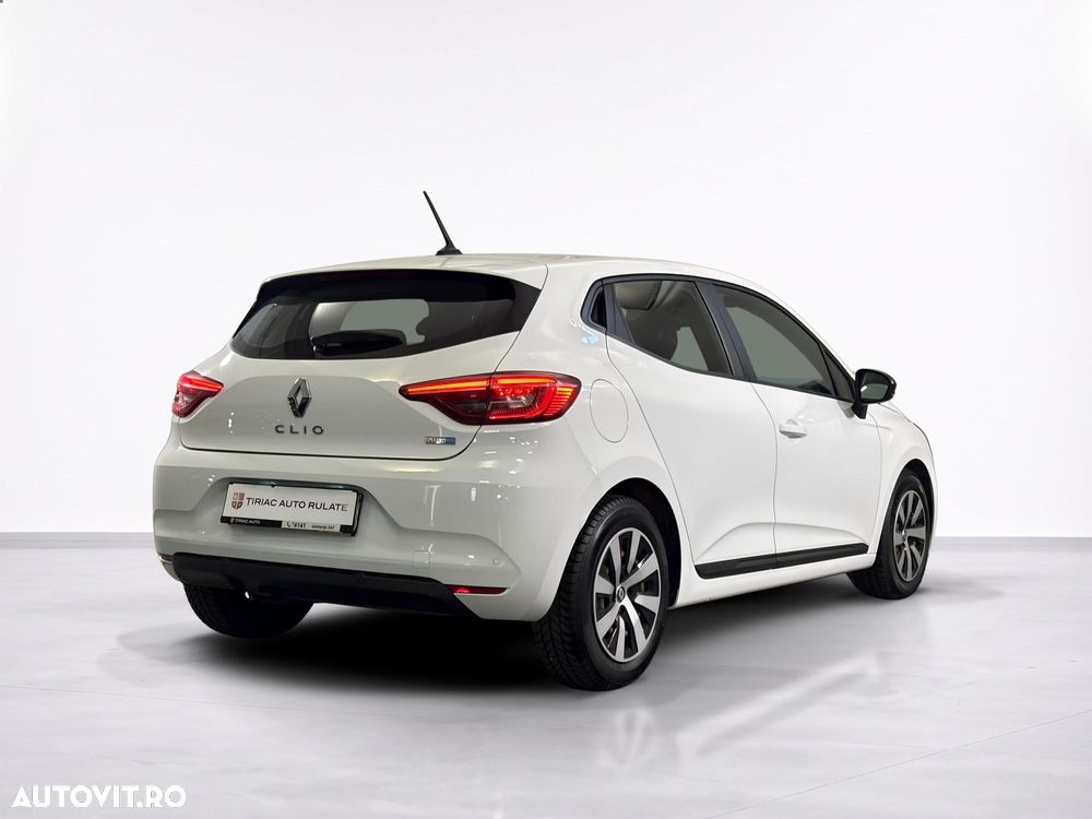 Renault Clio - 6
