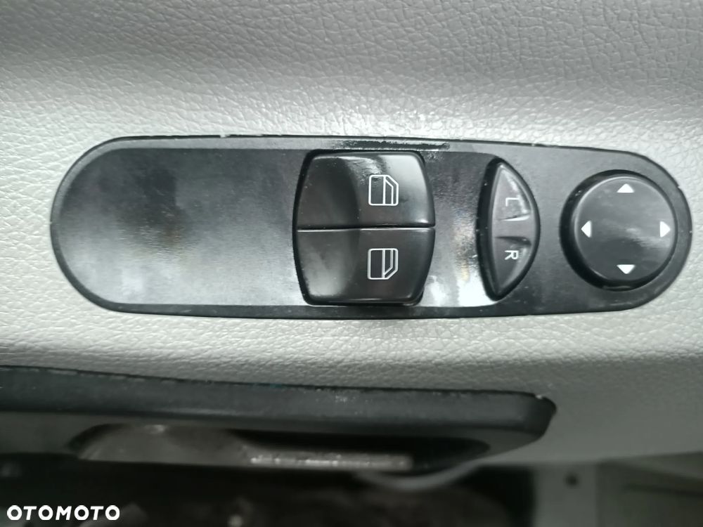 Mercedes-Benz Sprinter 516 Kontener Winda Boczne Drzwi - 24
