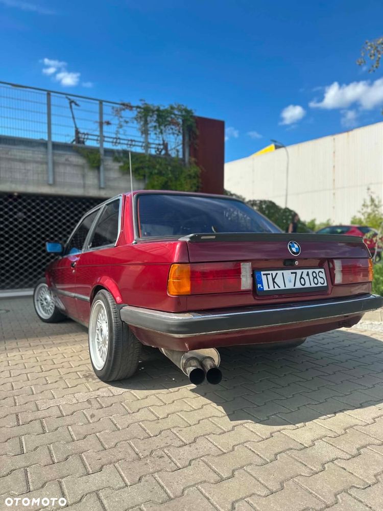BMW Seria 3 325i - 12