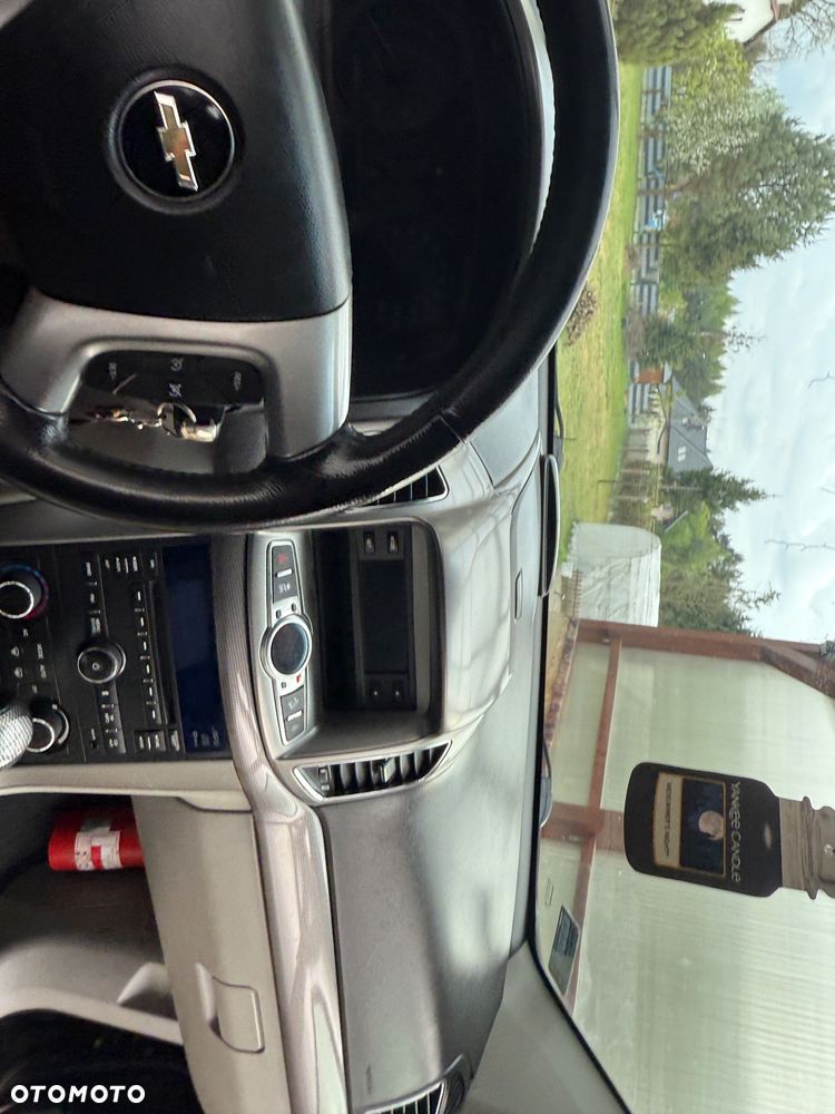 Chevrolet Captiva 2.2 D LTZ - 11