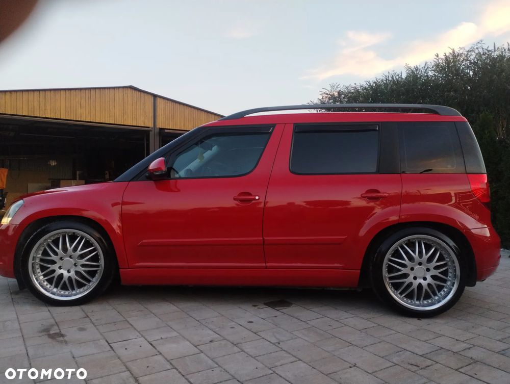 Skoda Yeti 2015 photo 4