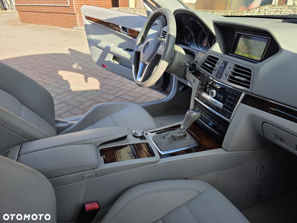 Mercedes-Benz Klasa E - 16