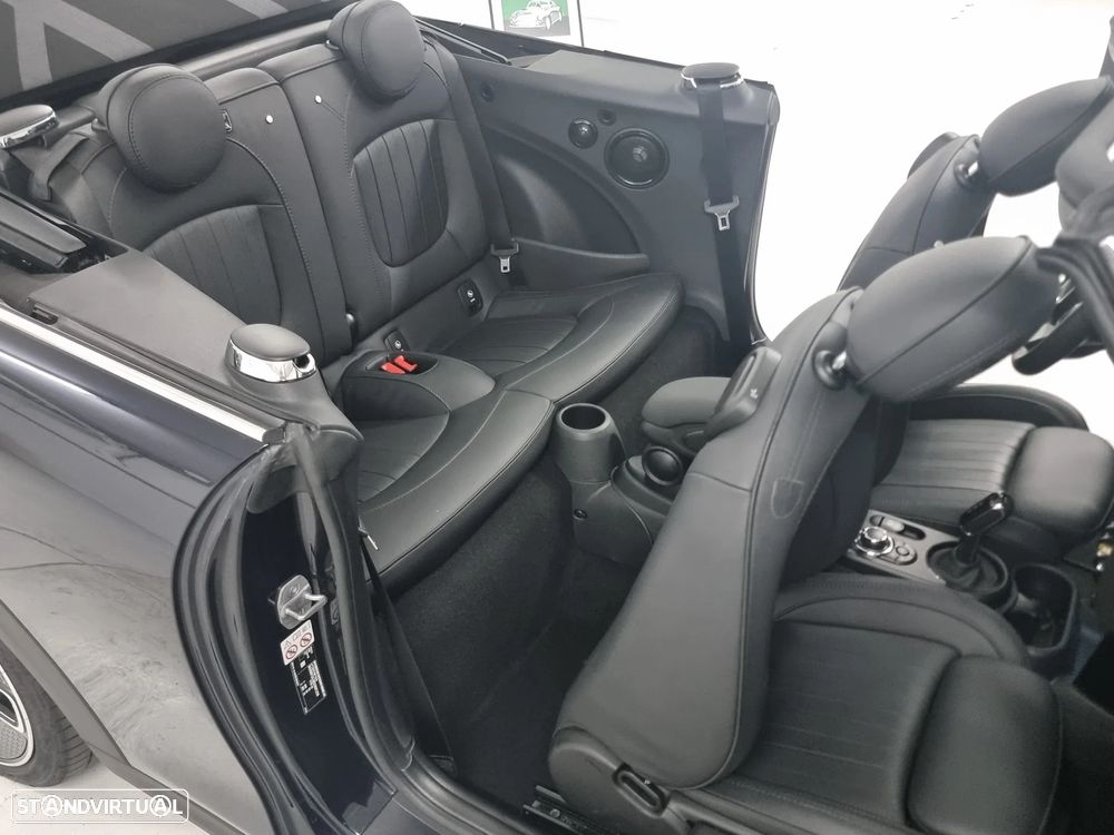MINI Cabrio Cooper SE - 21