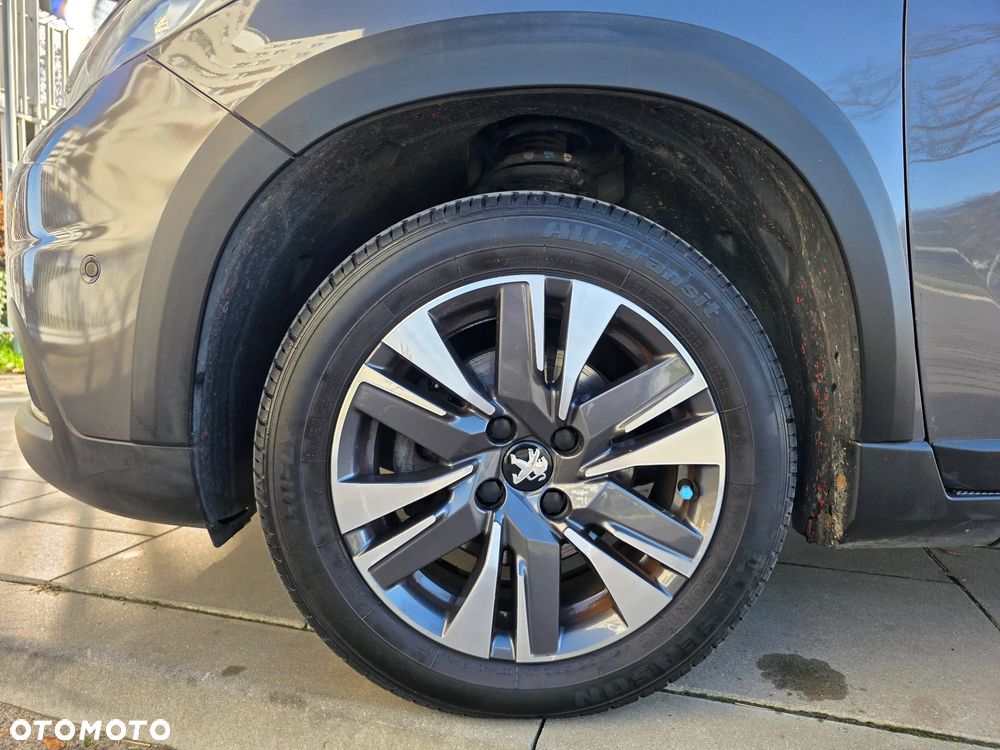 Peugeot 2008 1.2 Pure Tech Style S&S EAT6 - 33