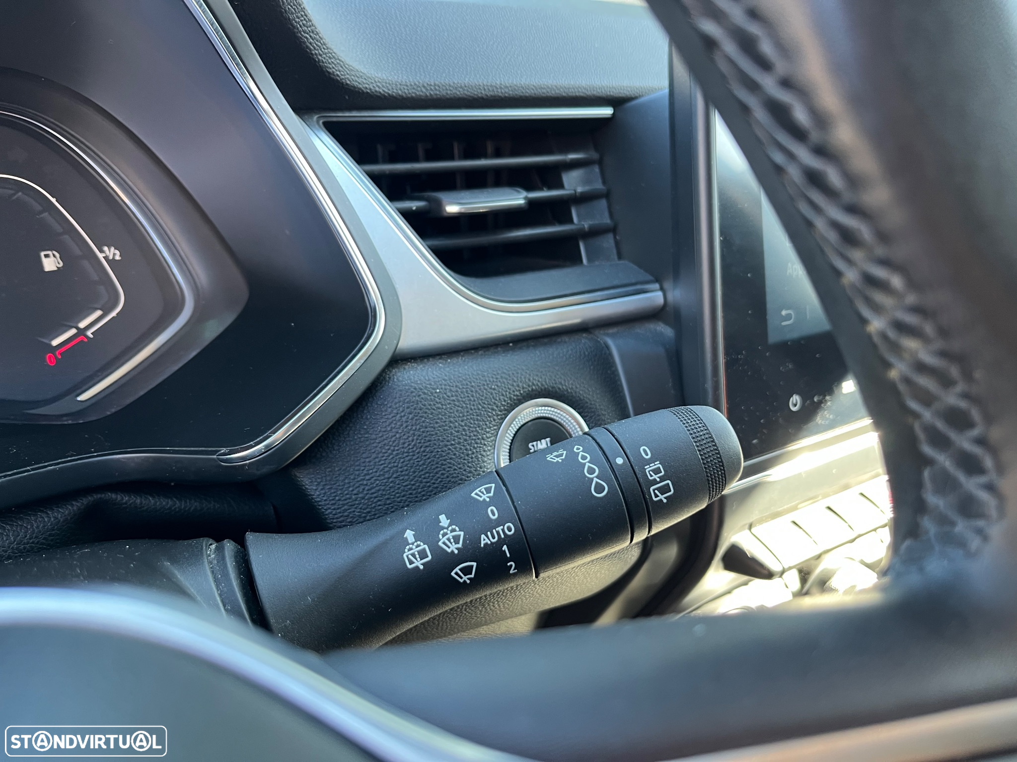 Renault Captur 1.0 TCe Exclusive - 27