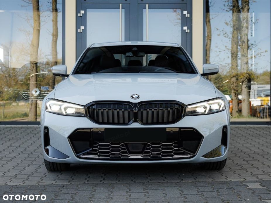 BMW Seria 3 320d xDrive mHEV M Sport sport - 2