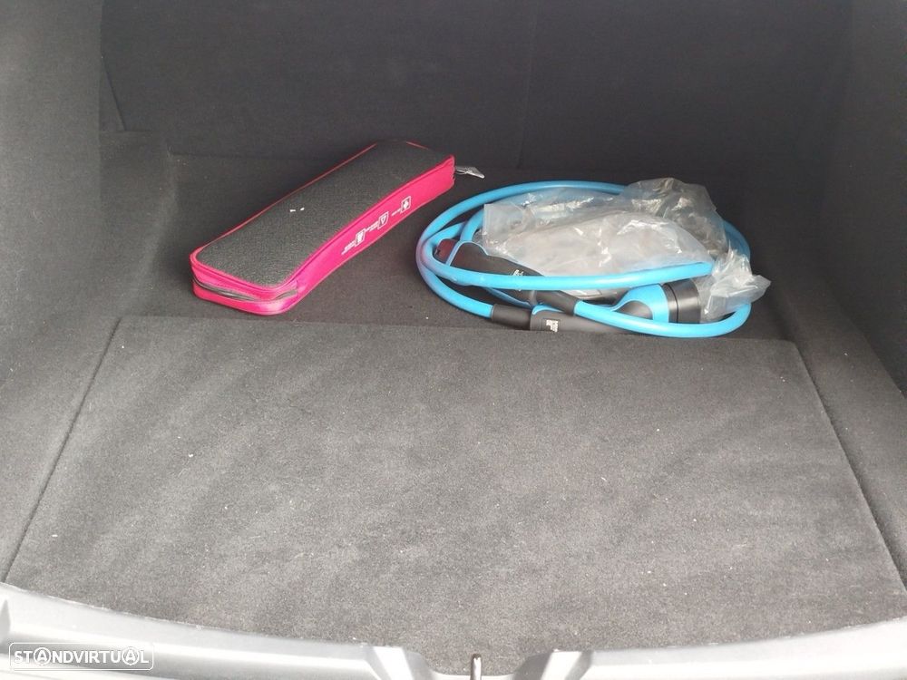 Tesla Model 3 Standard Range Plus RWD - 28