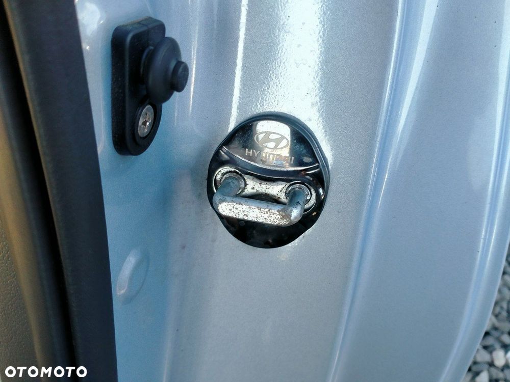 Hyundai Elantra - 15