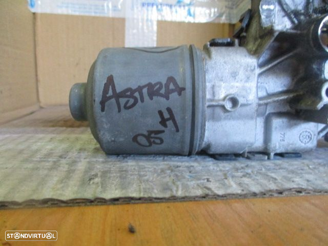 Motor Limpa Vidros Frente 0390241538 OPEL ASTRA H 2005 BOSCH OPEL ASTRA H 2007 1.3 CDTI 90CV 5P CINZA OPEL ASTRA H COMBI 2004 1.7 CDTI 101CV 5P PRETO - 2