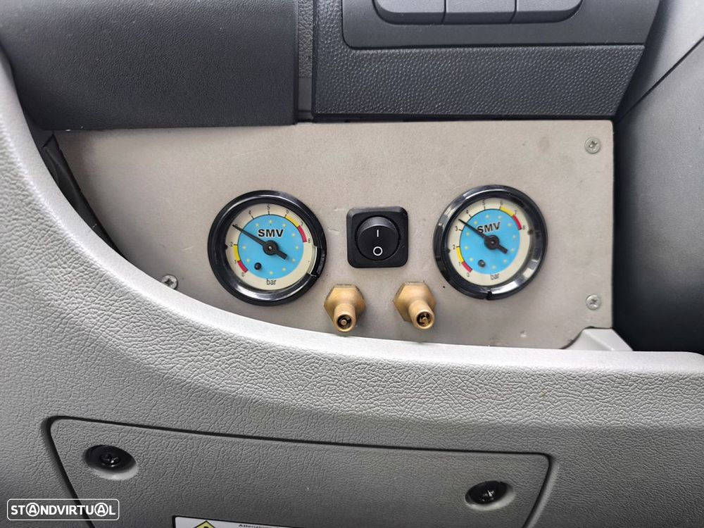 CI International Riviera Garage - 21