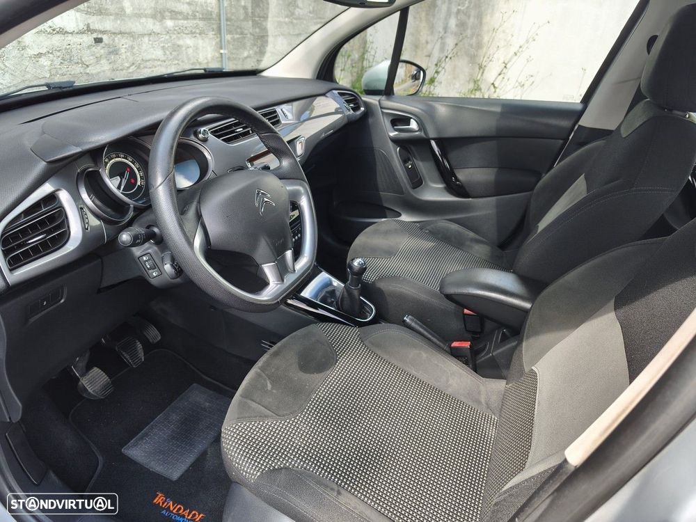 Citroën C3 1.2 VTi Exclusive - 24