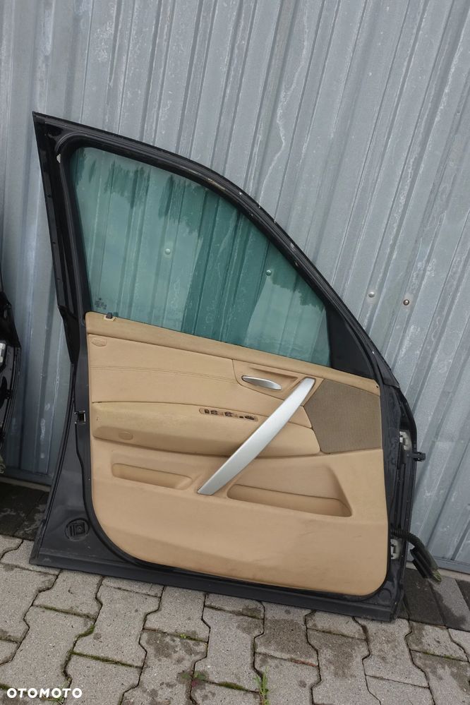 DRZWI LEWY PRZÓD TYŁ BMW E83 X3 SCHWARZ 2 - 11