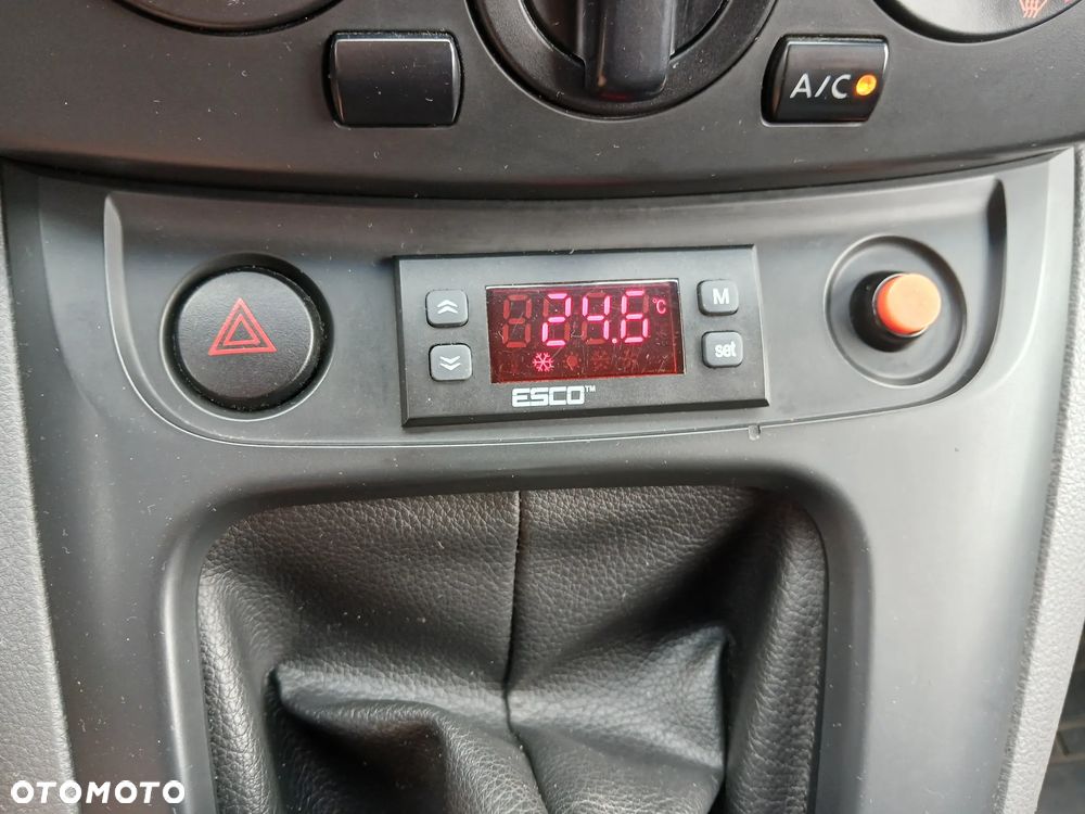 Nissan NV200 CHŁODNIA - 17