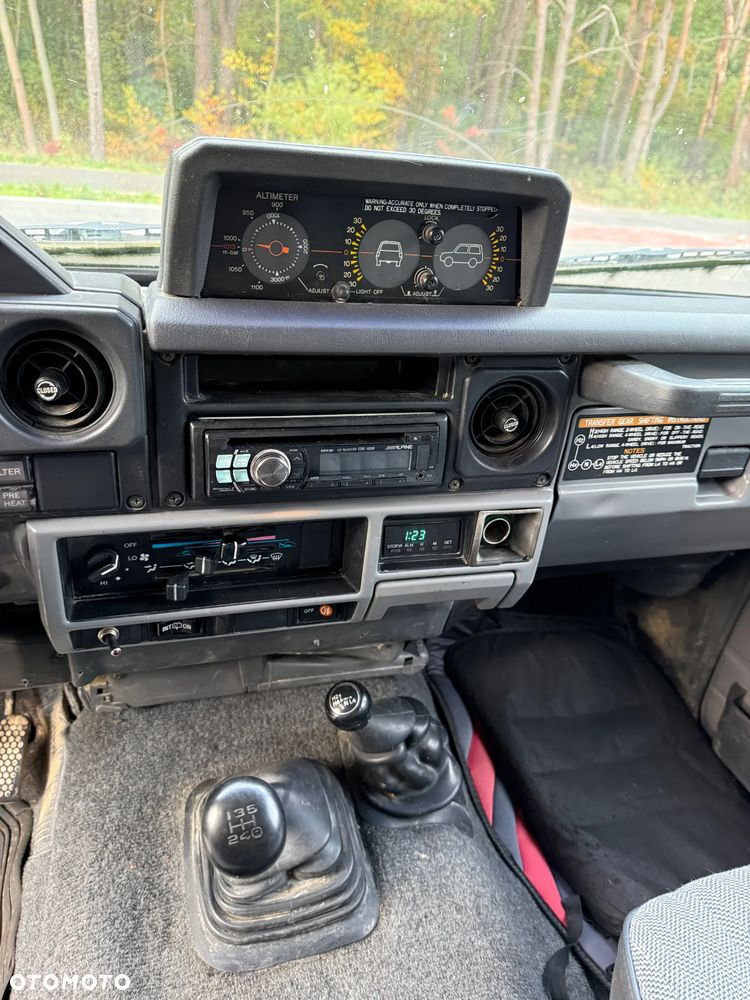 Toyota Land Cruiser LJ70 - 14