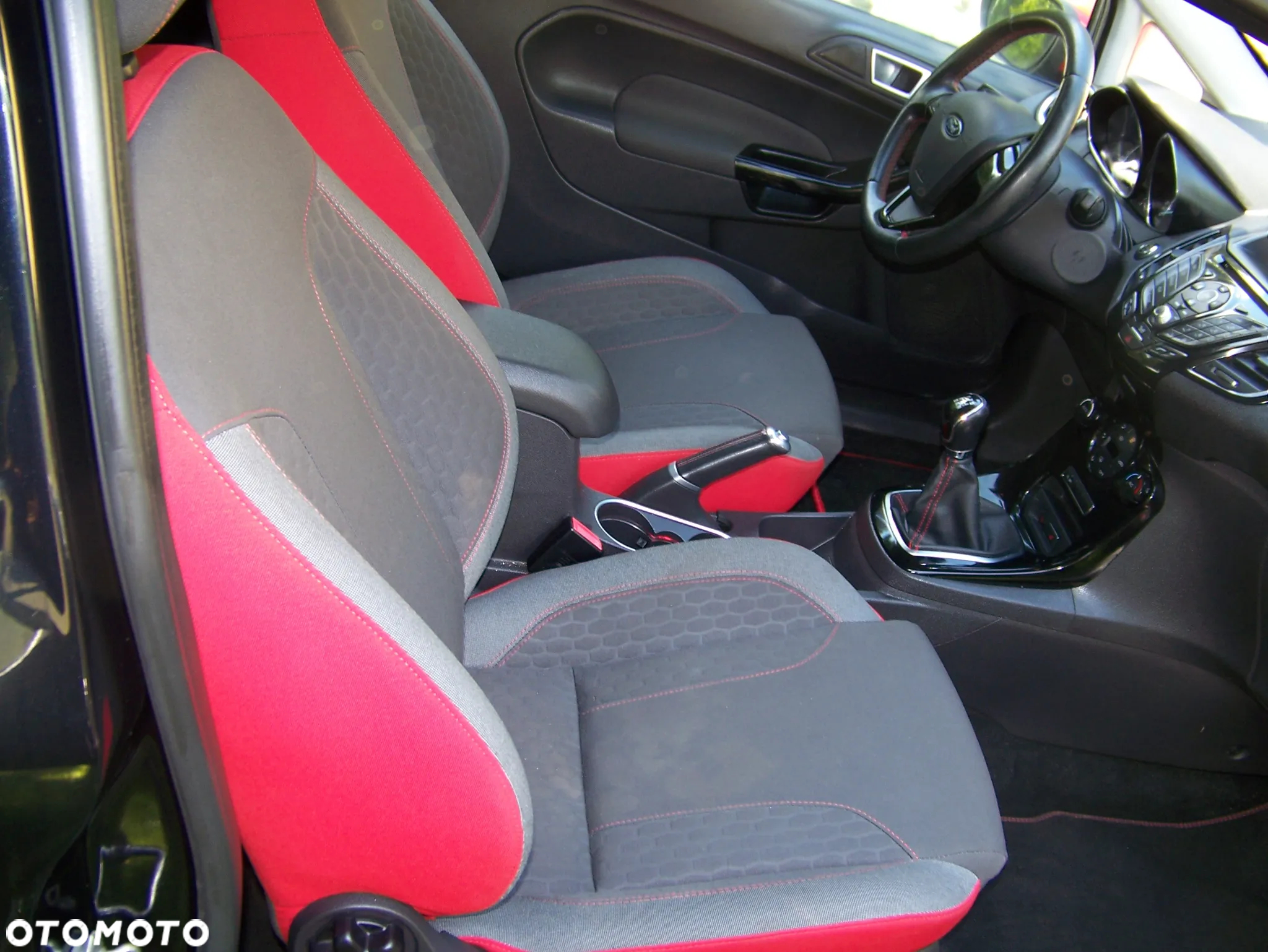 Ford Fiesta - 20