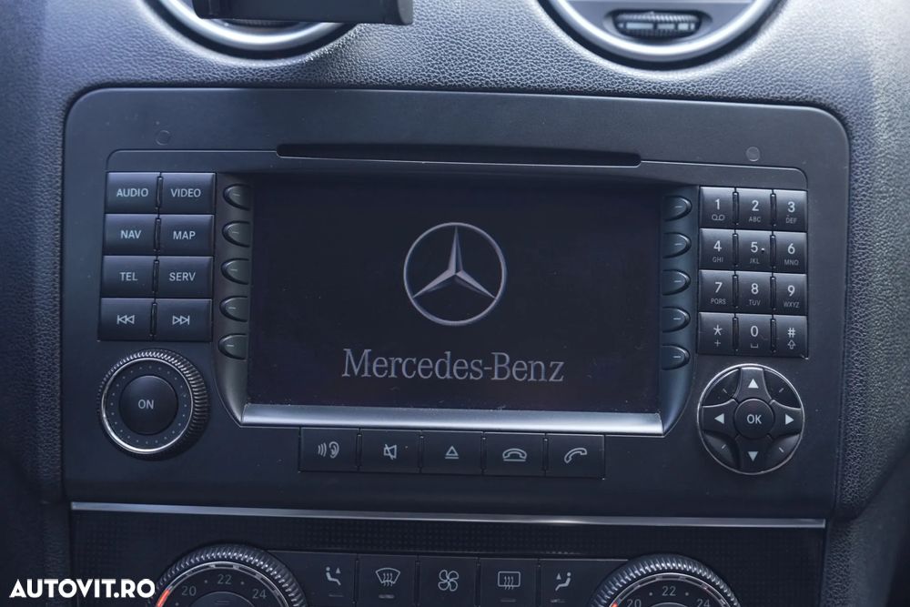 Mercedes-Benz ML - 23