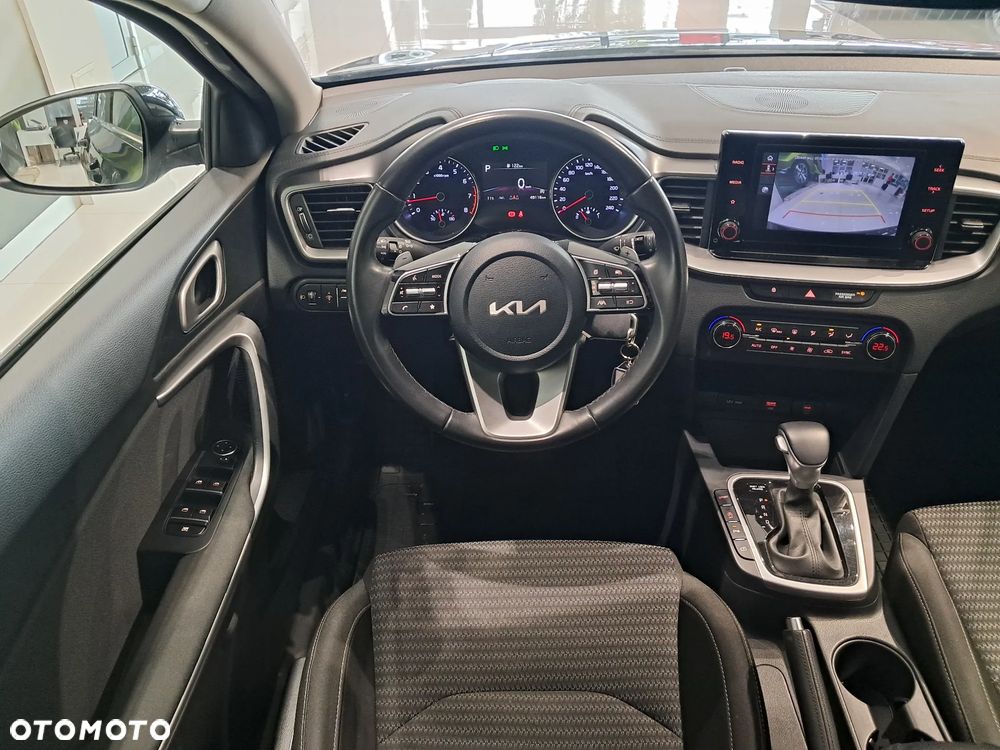 Kia Ceed - 12