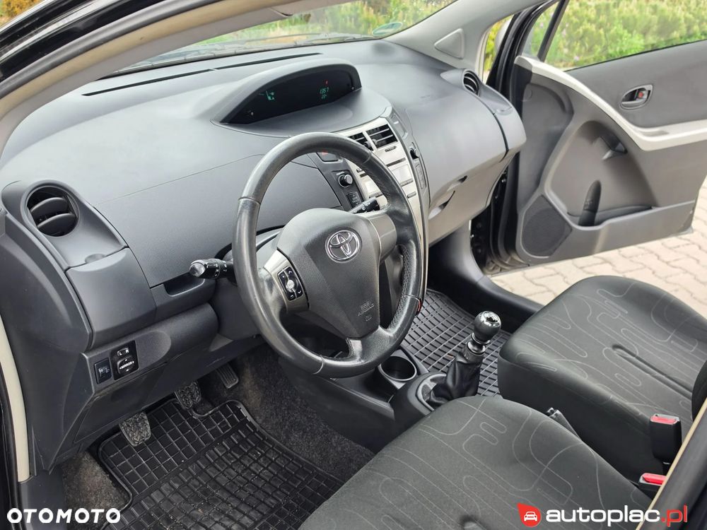 Toyota Yaris 1.33 Sol - 13