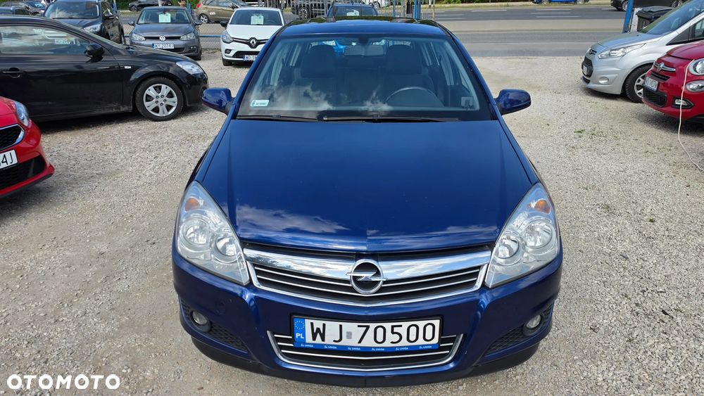 Opel Astra 1.6 T Cosmo - 33