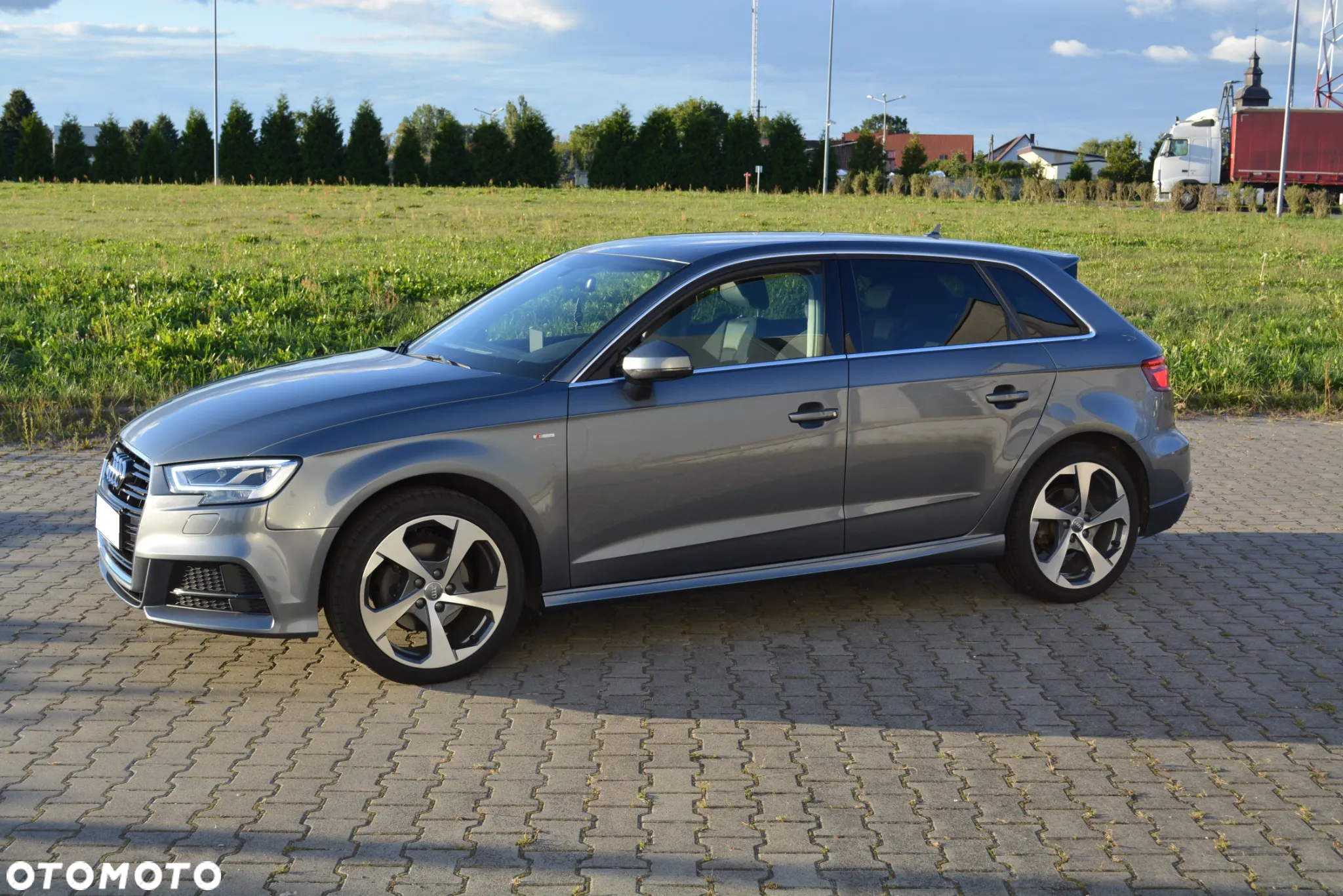 Audi A3 2.0 TDI Sportback S tronic S line Sportpaket - 19