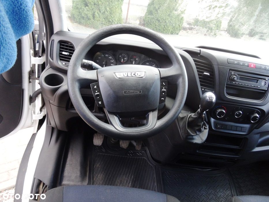 Iveco DAILY - 12