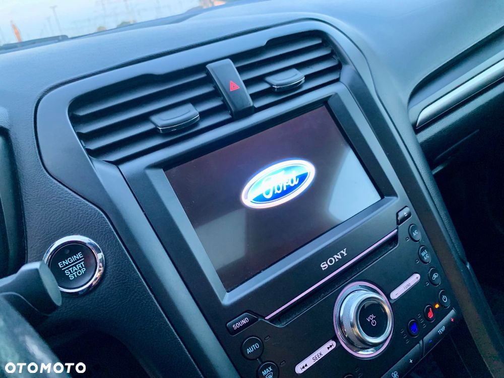 Ford Mondeo 2.0 EcoBoost Titanium - 9