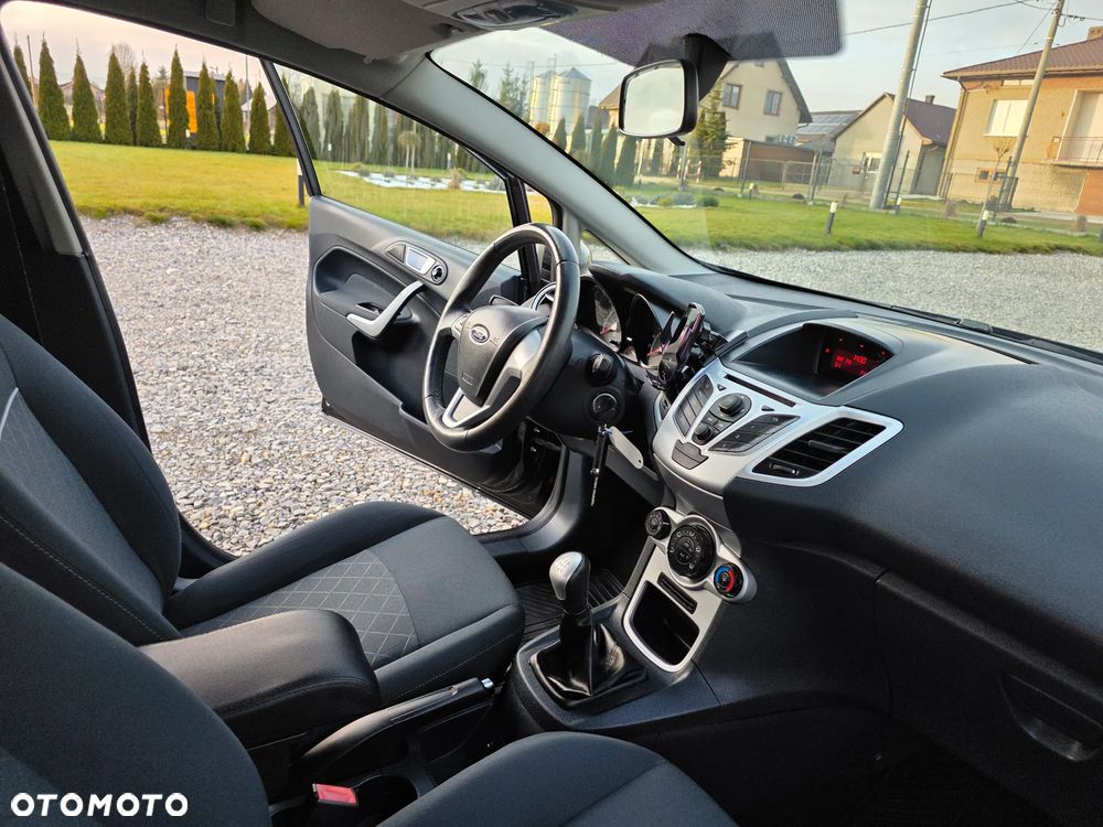 Ford Fiesta 1.25 Ghia EU5 - 9