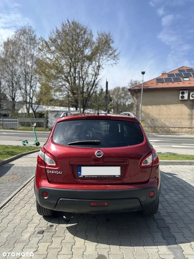 Nissan Qashqai - 2