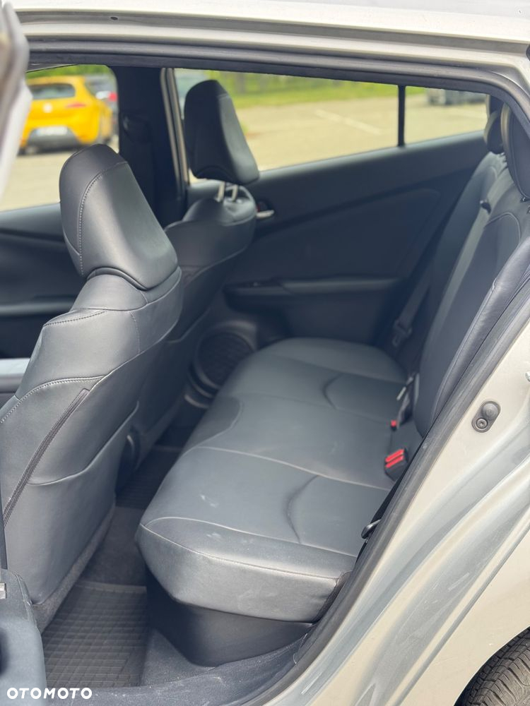 Toyota Prius 1.8 Hybrid Comfort - 11