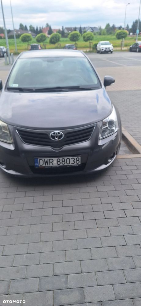 Toyota Avensis 2.2 D-4D 2010 - 1