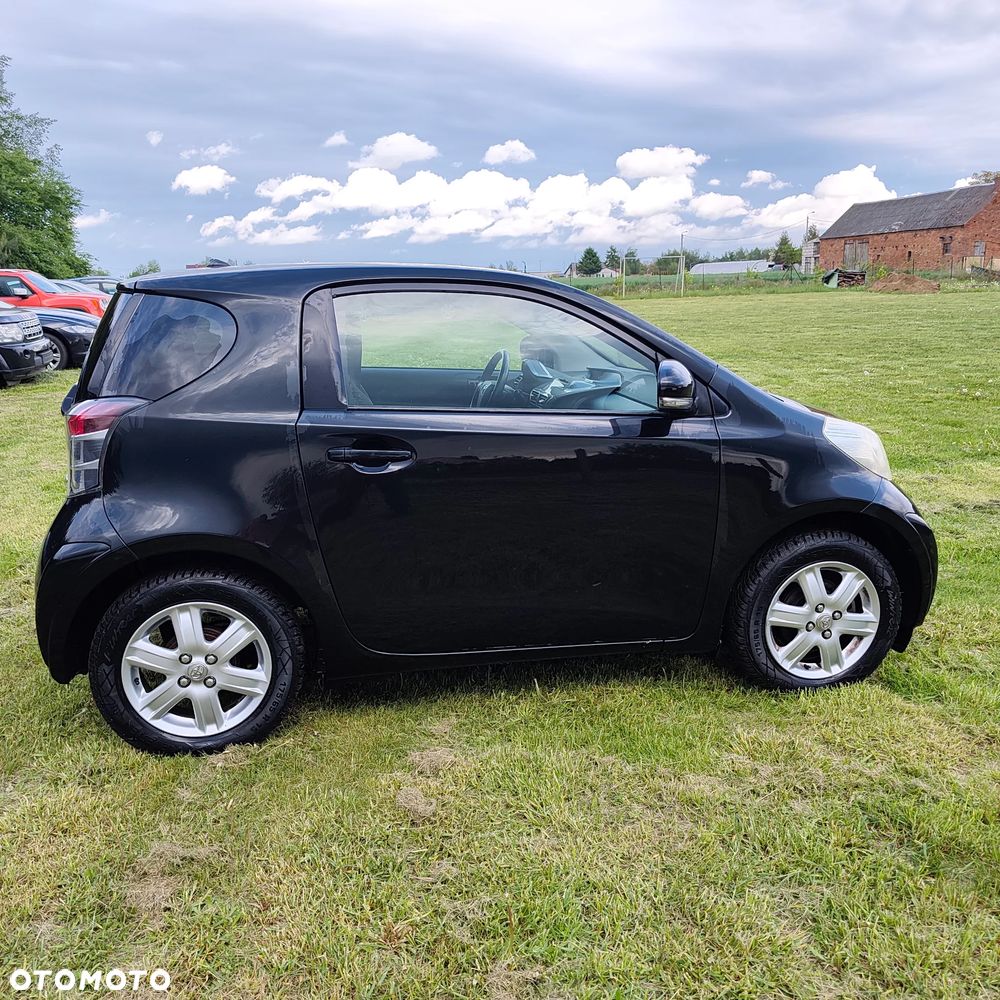 Toyota iQ 1.0 - 5