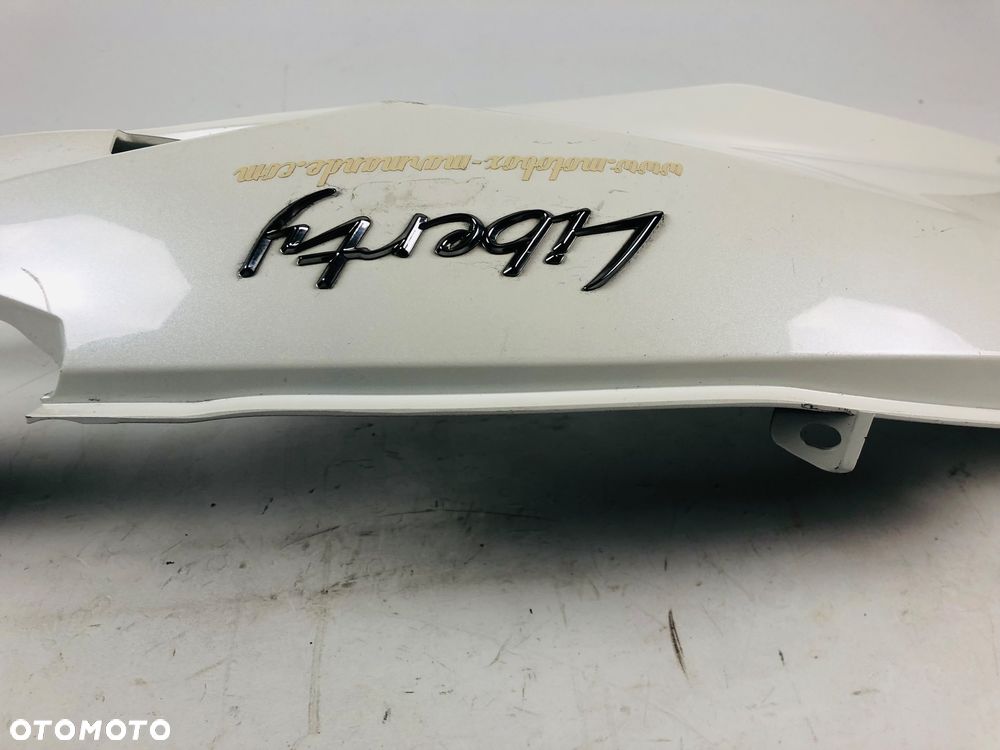 Piaggio Liberty 125 2018 ogon lewy owiewka lewa - 9