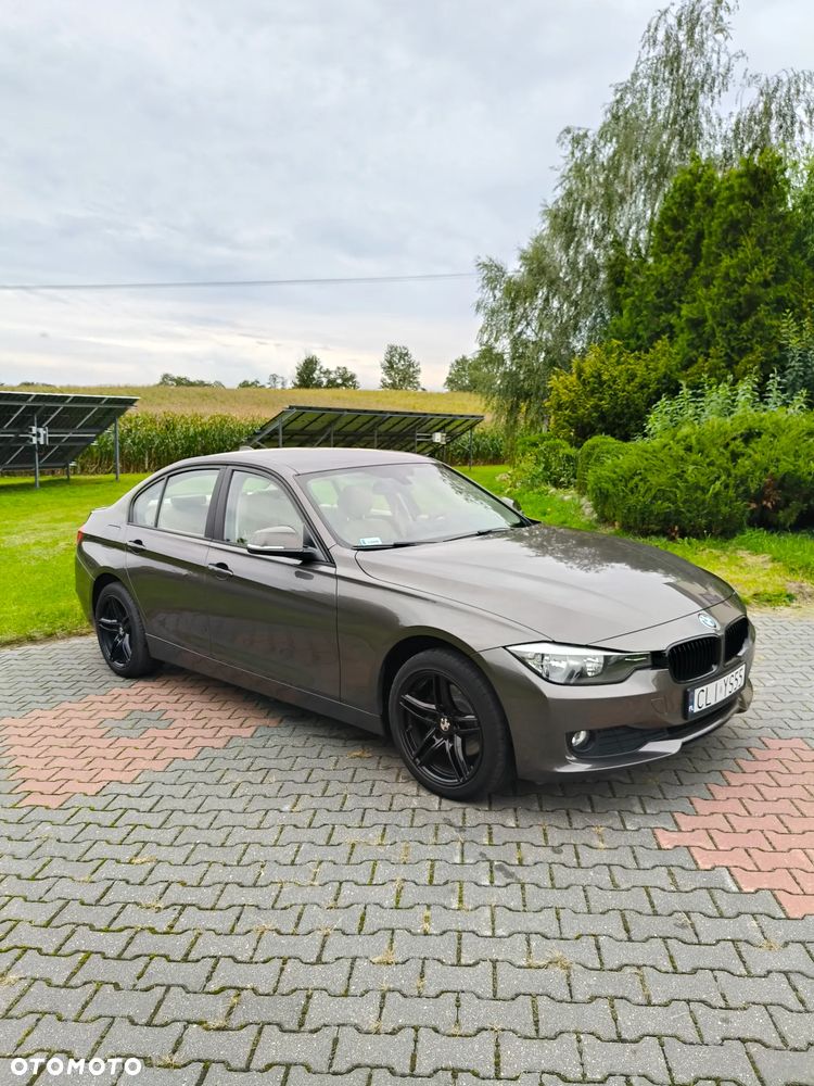 BMW Seria 3 316d - 4