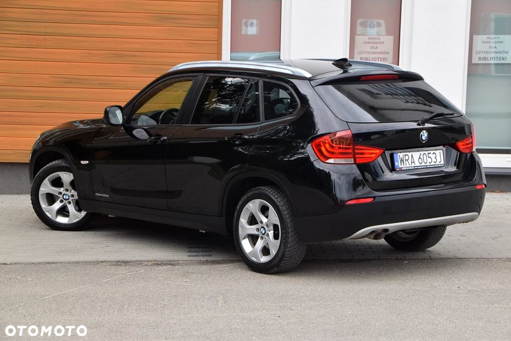 BMW X1 sDrive18d Sport Line - 11