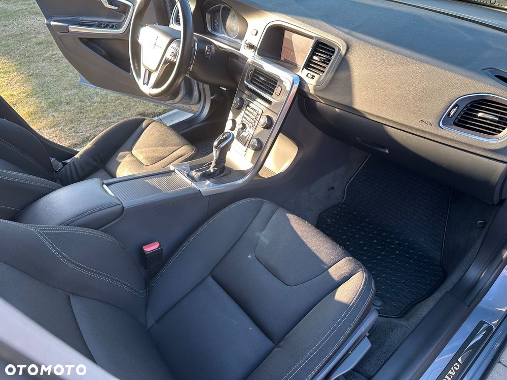 Volvo V60 - 12