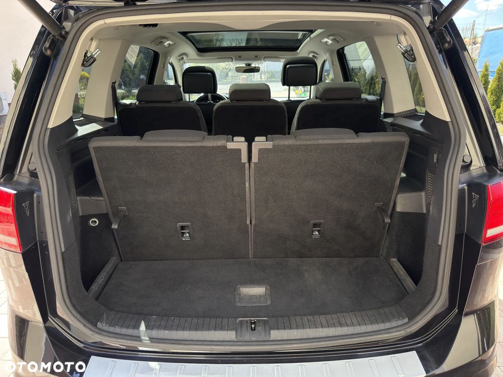 Volkswagen Touran 2.0 TDI BMT Highline DSG - 13