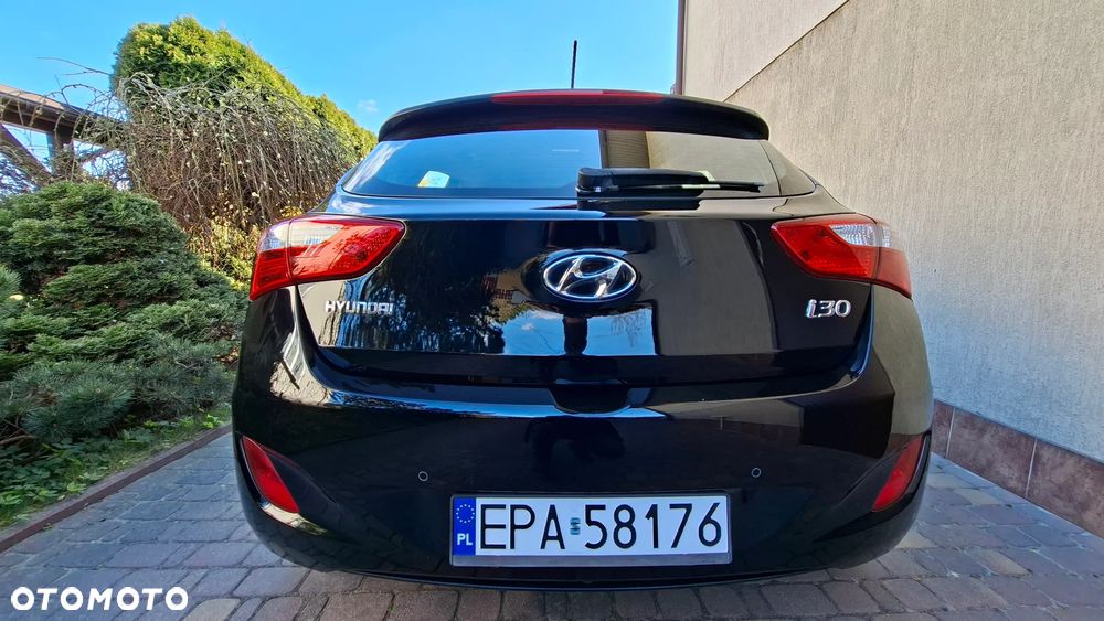 Hyundai i30 blue 1.4 Passion - 5