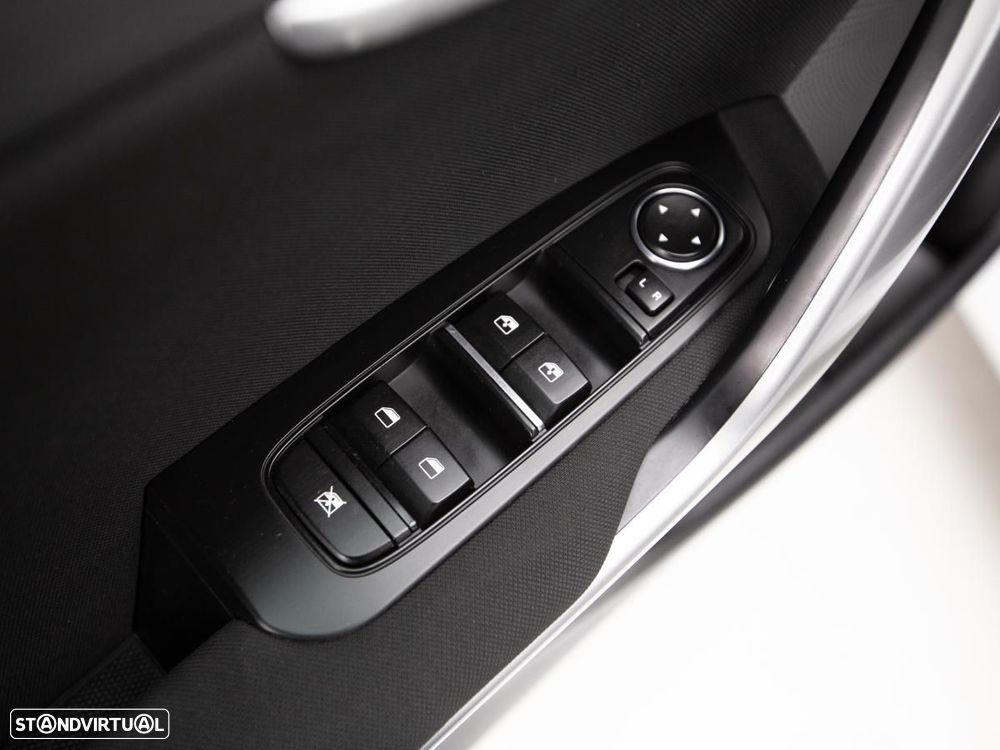 Kia Ceed 1.0 T-GDI Urban - 12